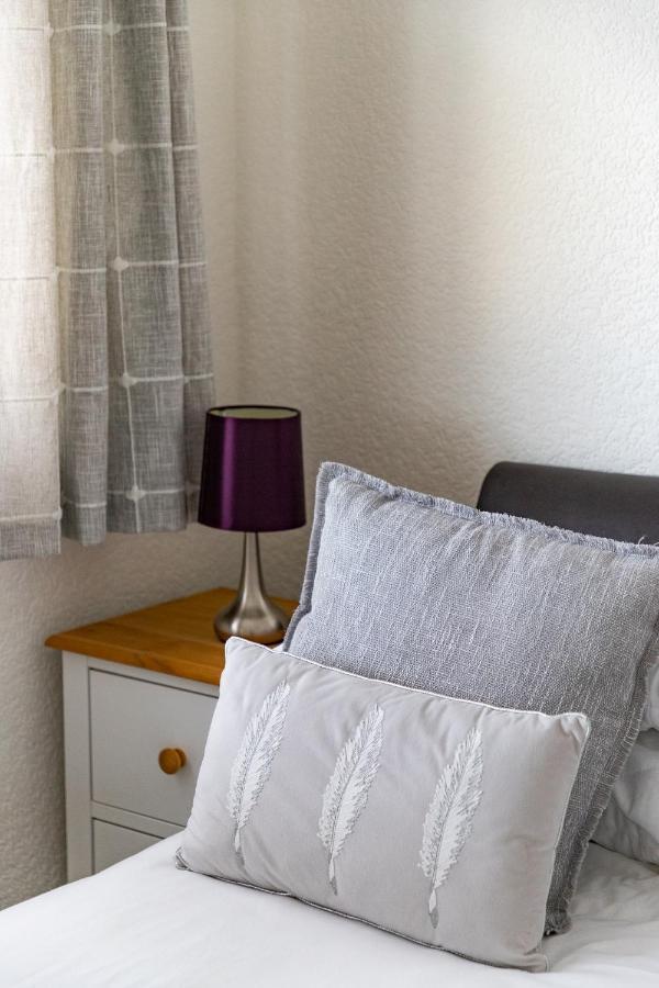 2 Chatsworth Riverscape Apartments - Peaceful Apartment In Great Location With Free Parking Overlooking The Gannel Just A Short Walk From Newquays Incredible Beaches And Local Amenities New Quay Екстериор снимка