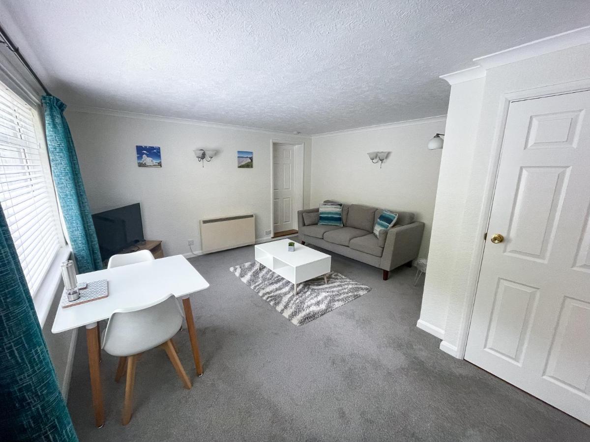 2 Chatsworth Riverscape Apartments - Peaceful Apartment In Great Location With Free Parking Overlooking The Gannel Just A Short Walk From Newquays Incredible Beaches And Local Amenities New Quay Екстериор снимка